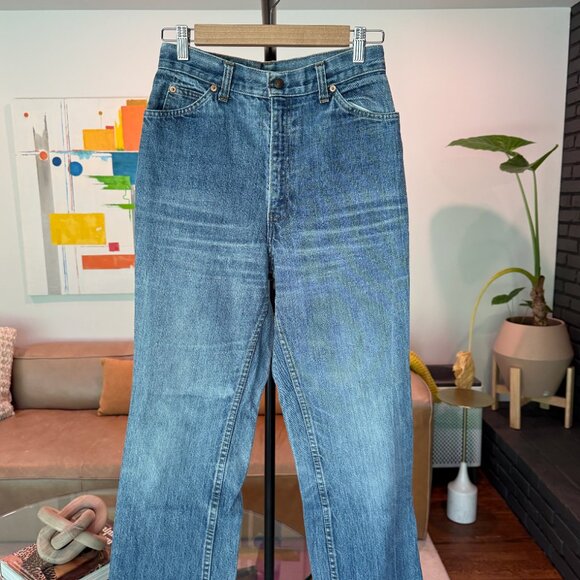 Vintage Levi's Orange Tab 25035 0214 Light Wash High Waisted Ankle Crop Jeans 27 - Picture 2 of 6